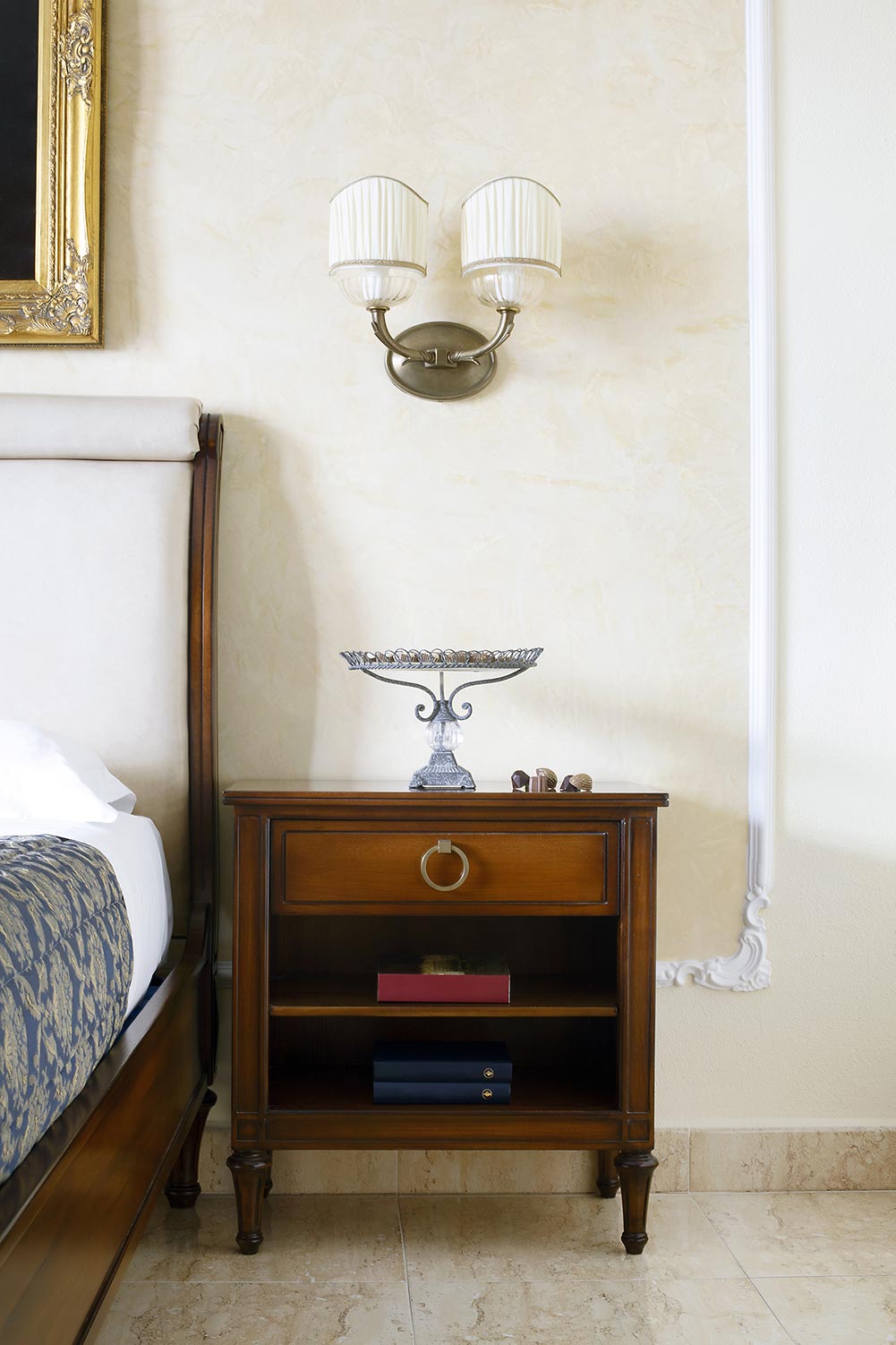 Room: details of the interiors
